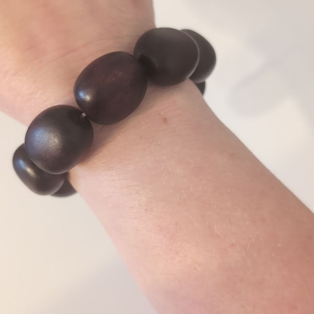 627 Chunky Brown Wood Beaded Stretch‎ Bracelet